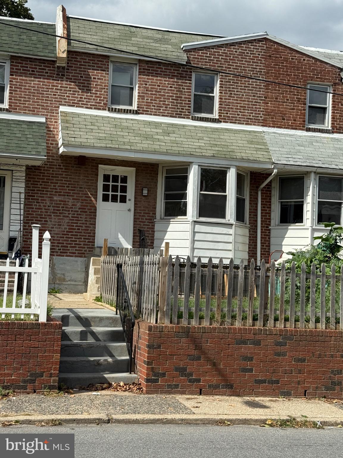 432 Grace Road Upper Darby, PA 19082 - Photo 4 of 43