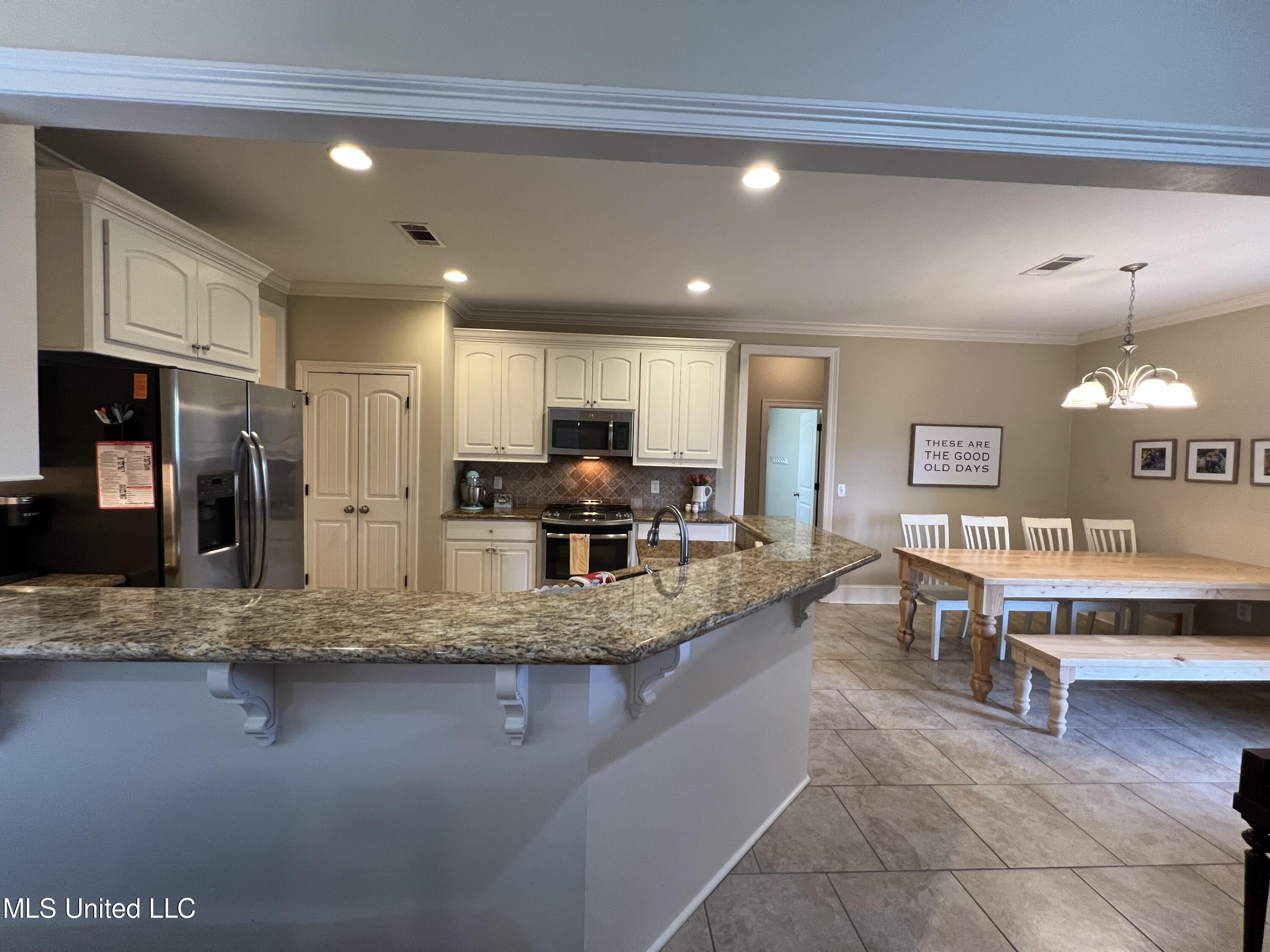 111 Wagner Way Madison, MS 39110 - Photo 11 of 49 IMG_5261