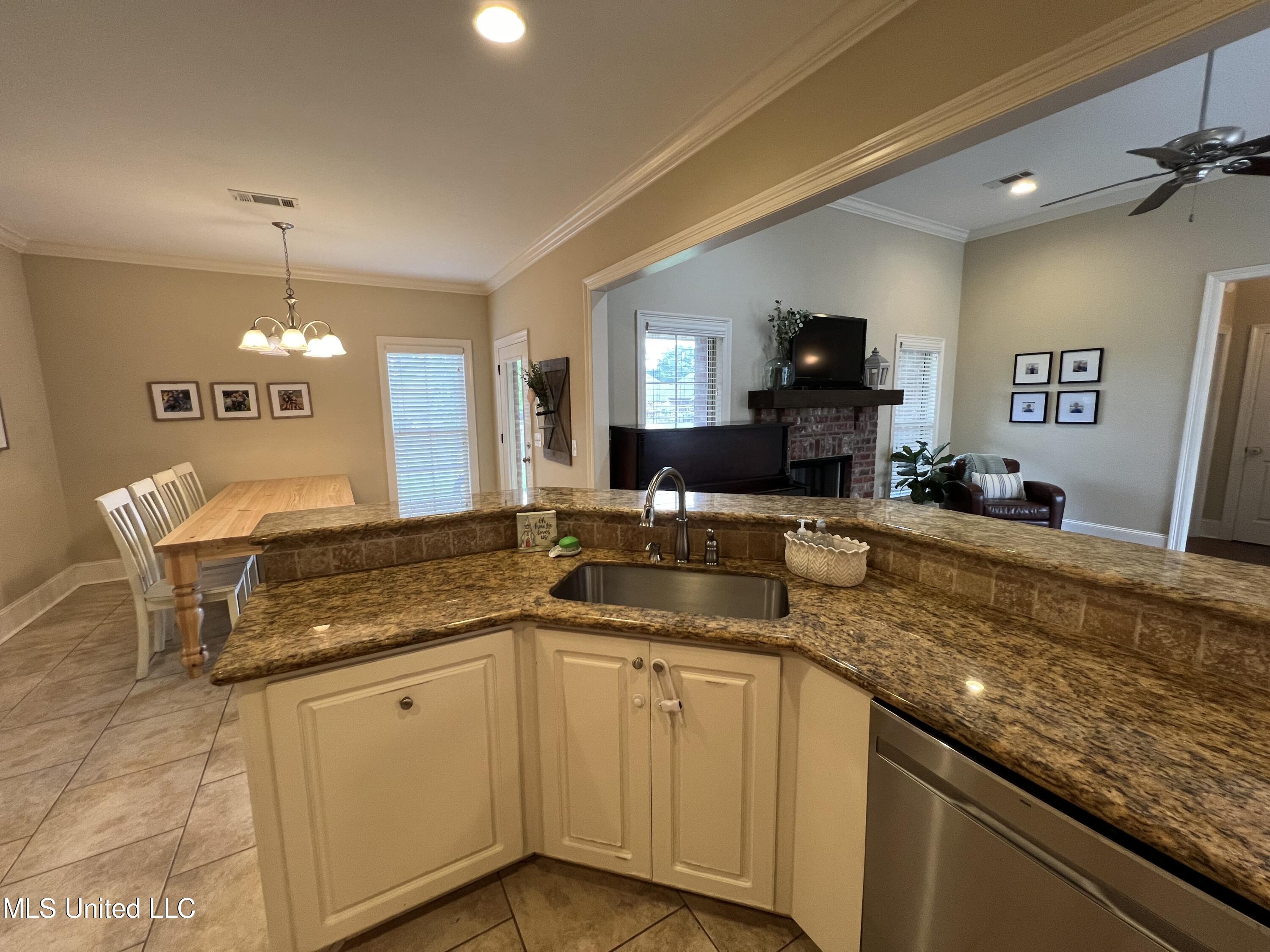 111 Wagner Way Madison, MS 39110 - Photo 13 of 49 IMG_5268