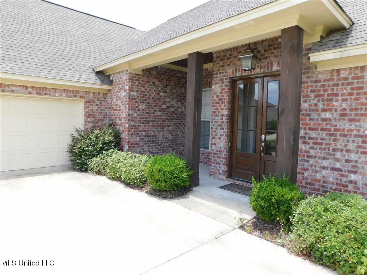 111 Wagner Way Madison, MS 39110 - Photo 5 of 49 IMG_0052