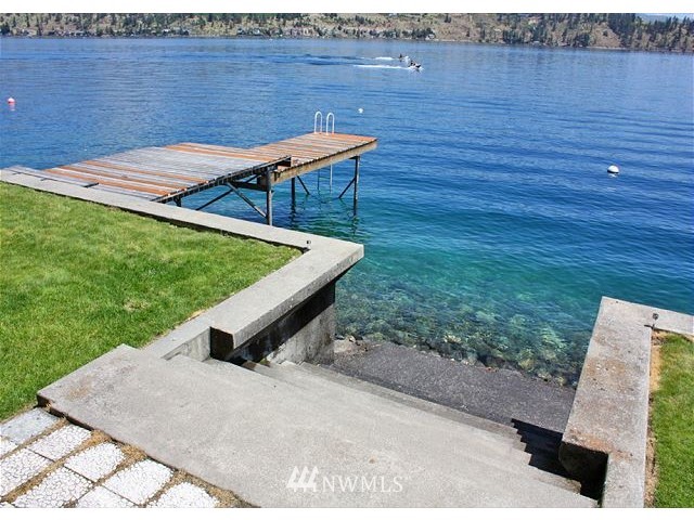10354 South Lakeshore Road Chelan, WA 98816 - Photo 8 of 21 Gallery Image 8