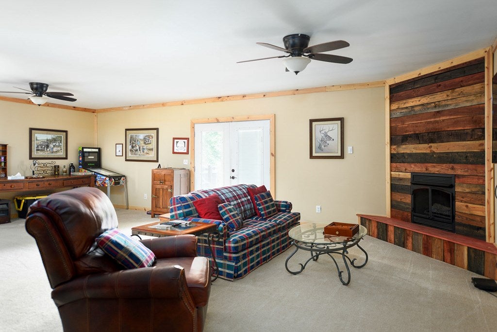 2361 Peach Bottom Road Independence, VA 24348 - Photo 26 of 38 Gallery Image 26