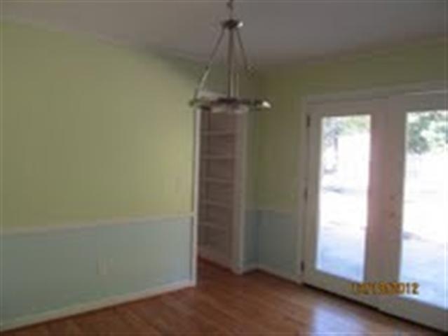 201 Hillandale Road Seneca, SC 29672 - Photo 3 of 14 Gallery Image 3