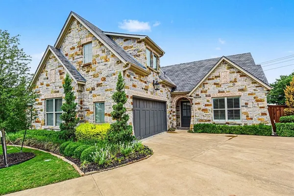 $515,000 | 2401 Prestwick Drive, Midlothian, TX 76065
