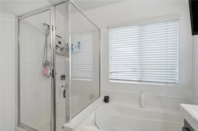 $949,000 | 28649 Silverking Trail, Saugus, CA 91390