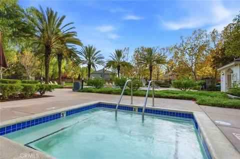 $899,000 | 28649 Silverking Trail, Saugus, CA 91390