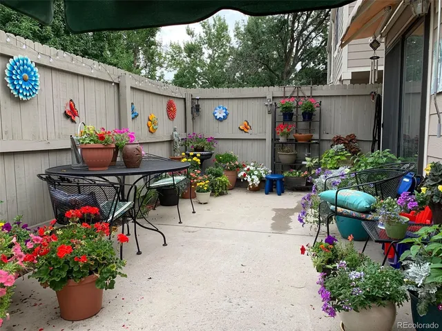 a view of a car garage