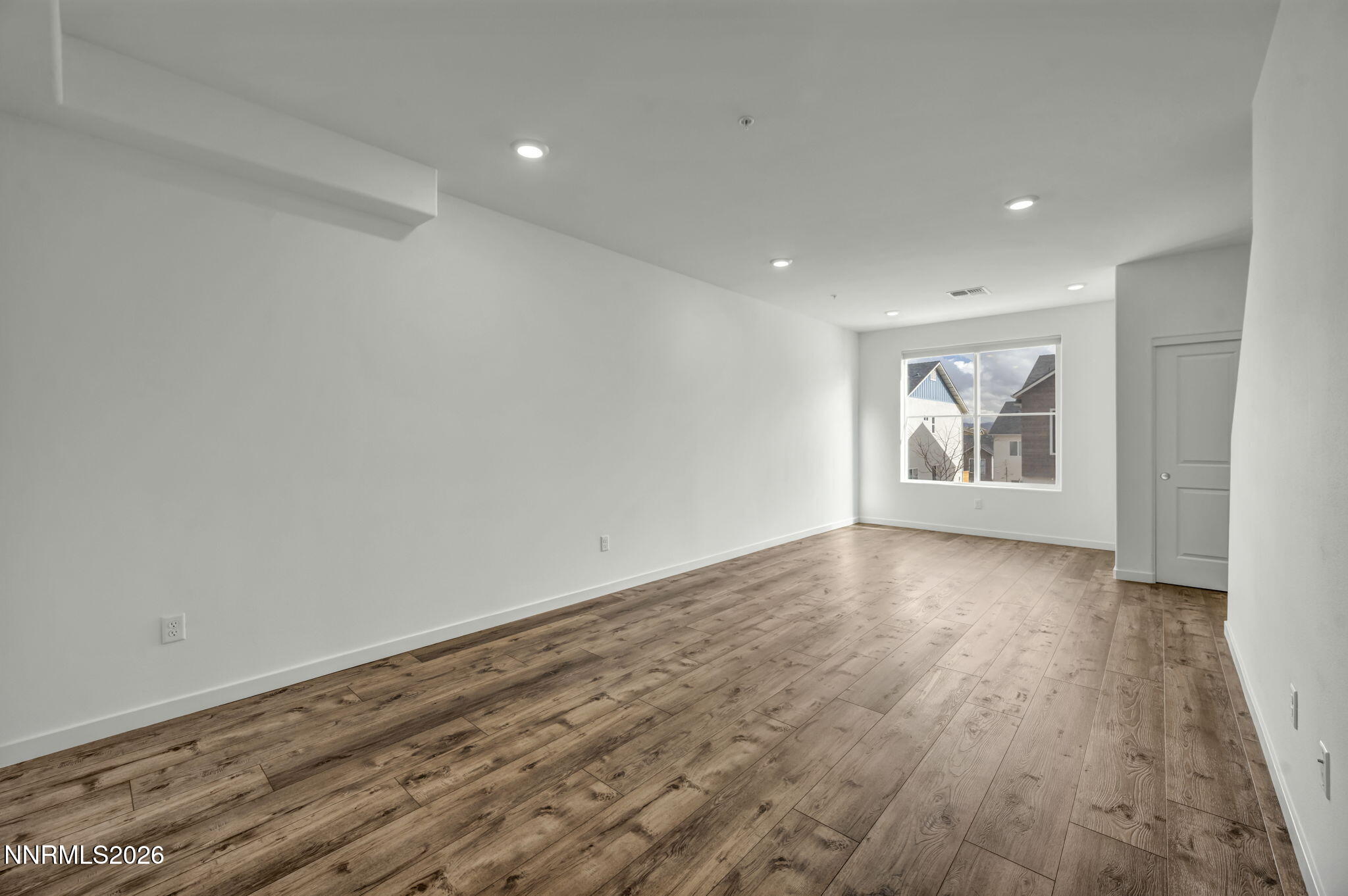 545 Gloria May Lane Reno, NV 89503 - Photo 15 of 35 16-web-or-mls-545-gloria-may-ln