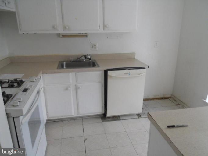 3964 Bel Pre Road, Unit 4 Silver Spring, MD 20906 - Photo 4 of 8 Kitchen