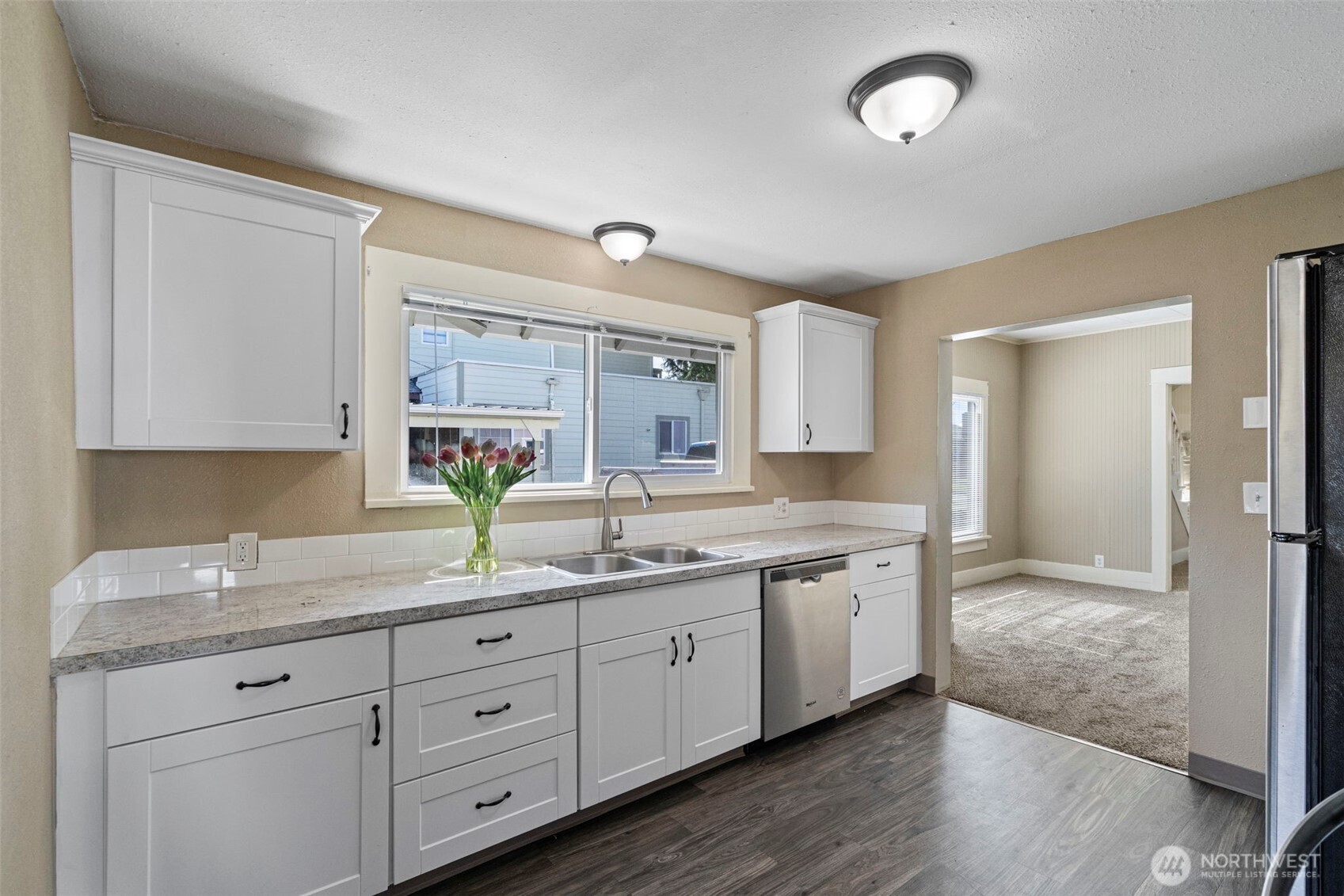 714 G Street Centralia, WA 98531 - Photo 15 of 40 a spacious bathroom with a granite countertop sink mirror and cabinets
