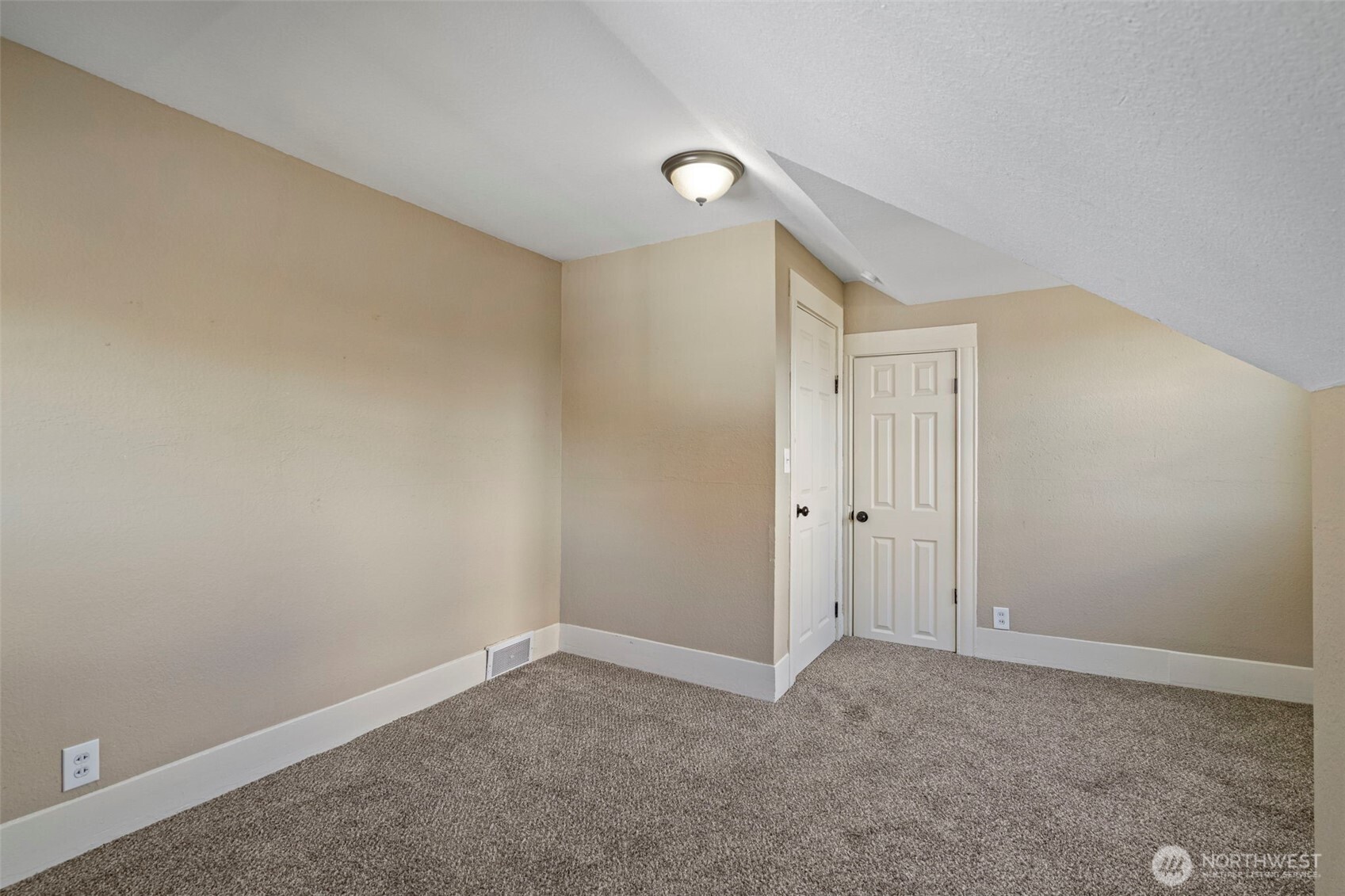 714 G Street Centralia, WA 98531 - Photo 23 of 40 a view of an empty room