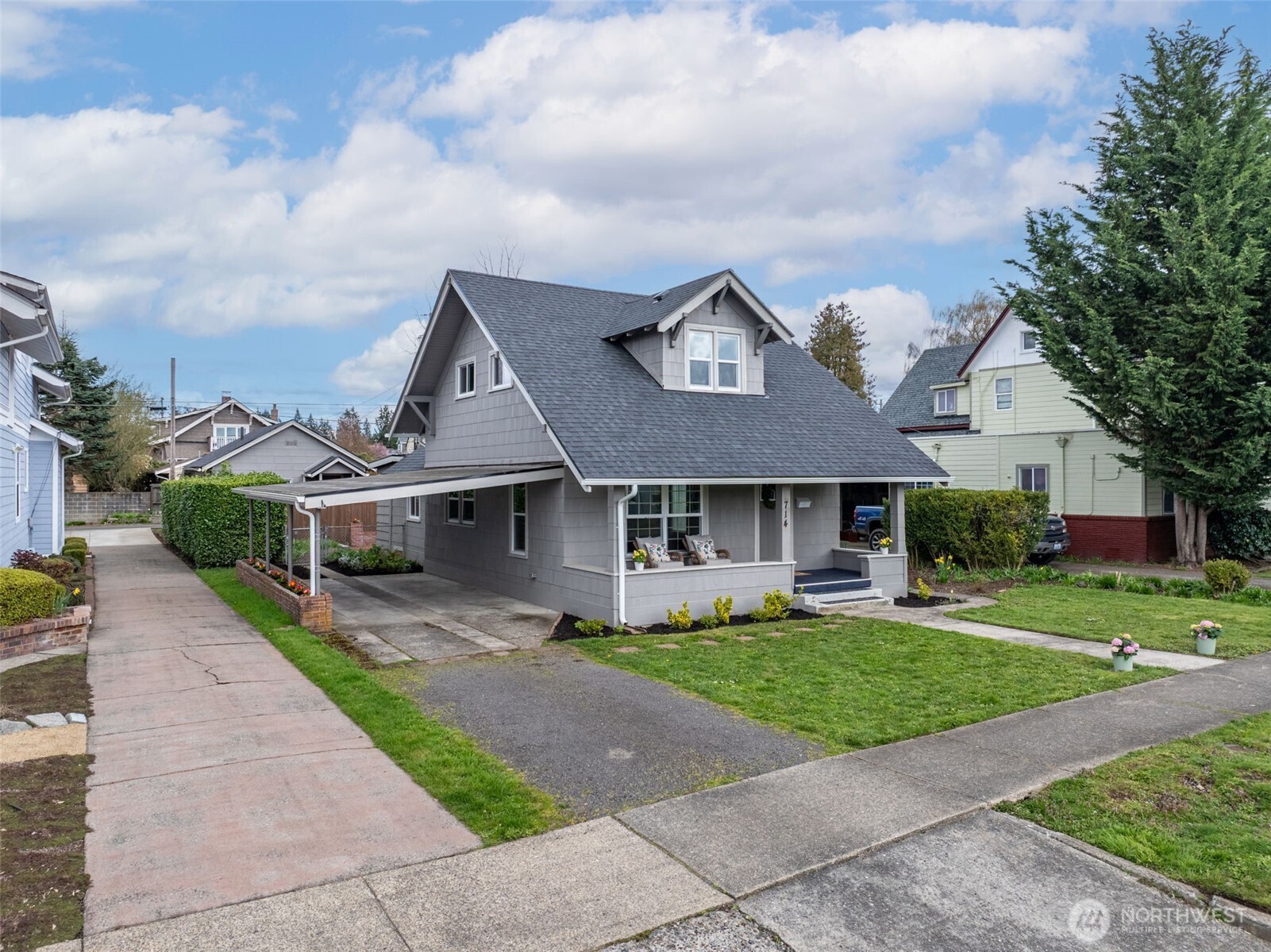 714 G Street Centralia, WA 98531 - Photo 40 of 40 a front view of house with yard and green space