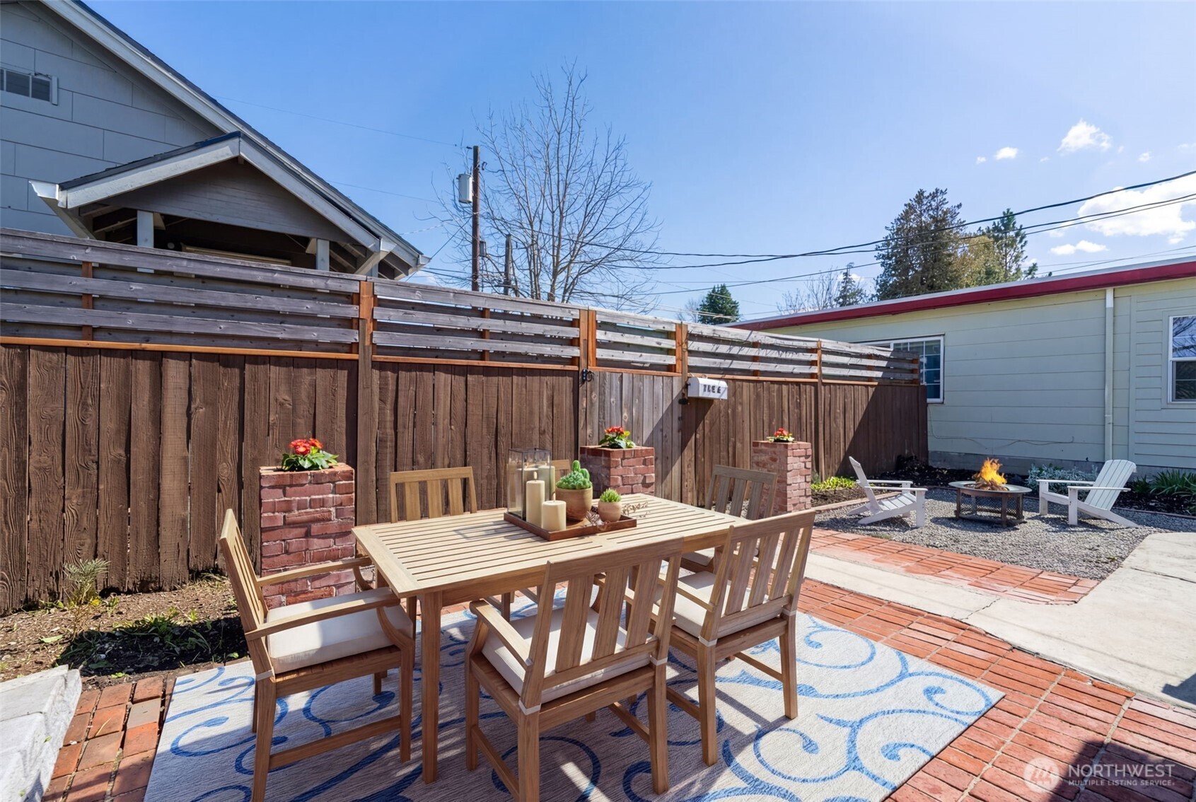 714 G Street Centralia, WA 98531 - Photo 9 of 40 a view of a patio with a table and chairs