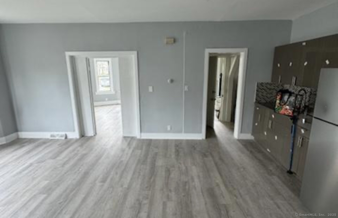 657 Maple Street, Unit 3 Bridgeport, CT 06608 - Photo 2 of 4 a view of a interior in a room