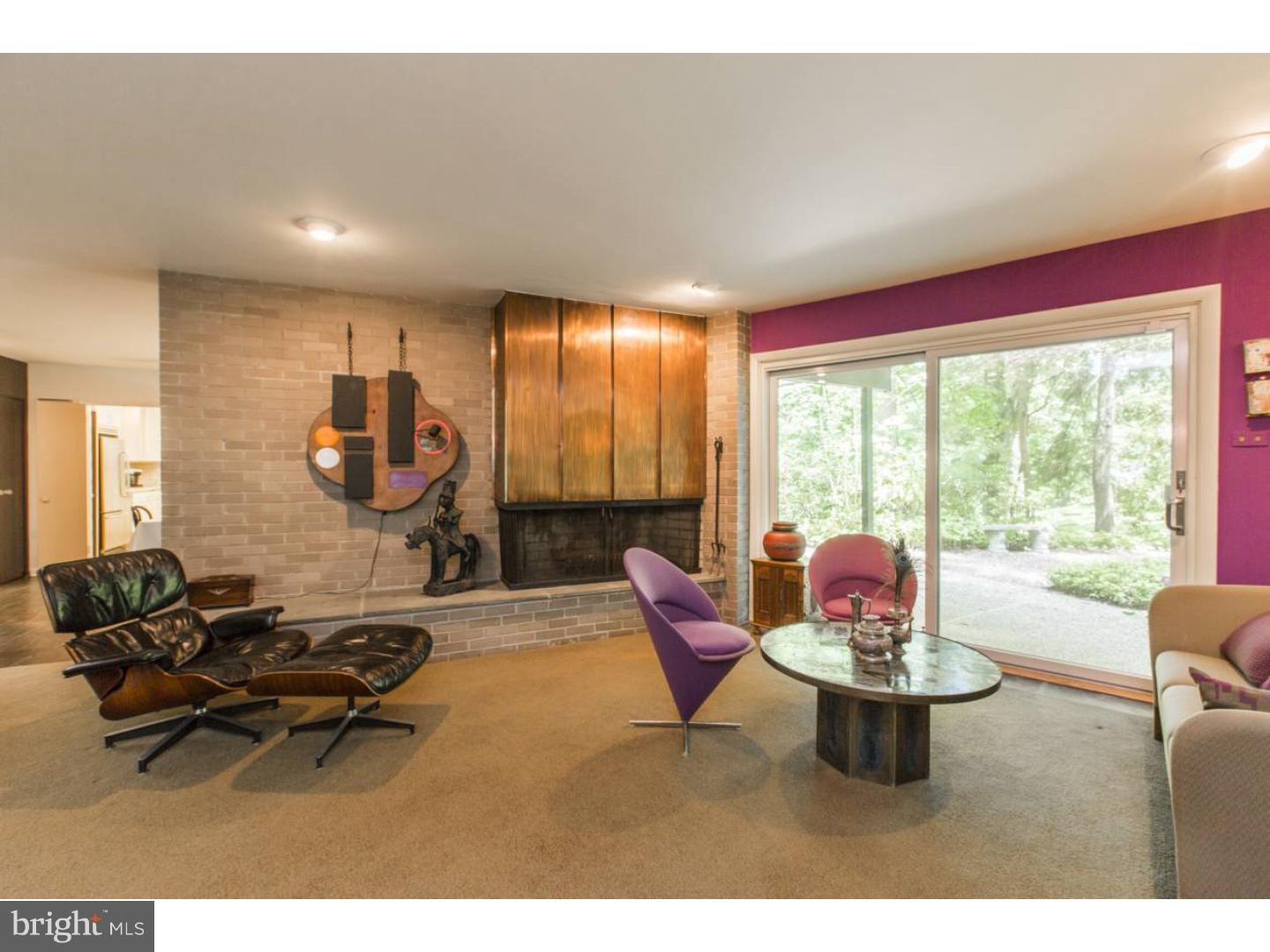 8208 Fenton Road Glenside, PA 19038 - Photo 6 of 25 Living Room