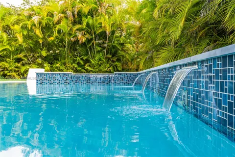 $1,300,000 | 8001 Southwest 90th Avenue, Miami, FL 33173