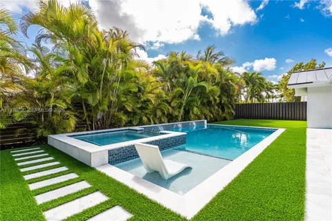 $1,300,000 | 8001 Southwest 90th Avenue, Miami, FL 33173