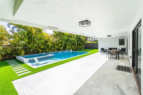 $1,300,000 | 8001 Southwest 90th Avenue, Miami, FL 33173