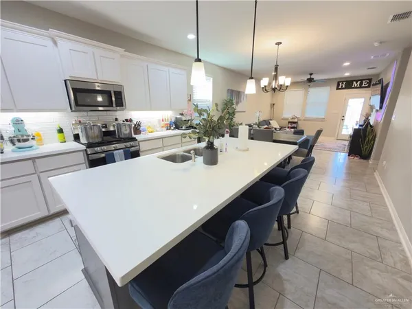 $2,000 | 3304 Harvard Avenue, McAllen, TX 78504