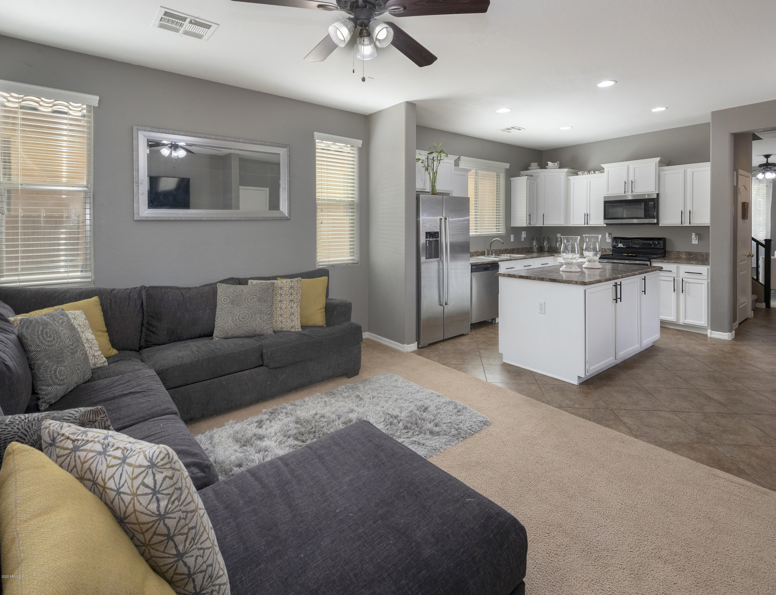 9376 West Payson Road Tolleson, AZ 85353 - Photo 4 of 35 Family View