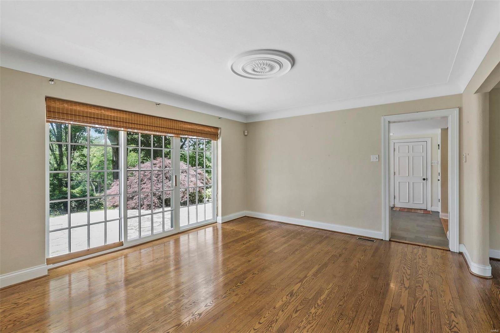 22 Danfield Road Ladue, MO 63124 - Photo 7 of 34 Gallery Image 7