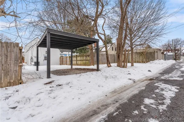 $269,000 | 325 East 14th Street, New Albany, IN 47150