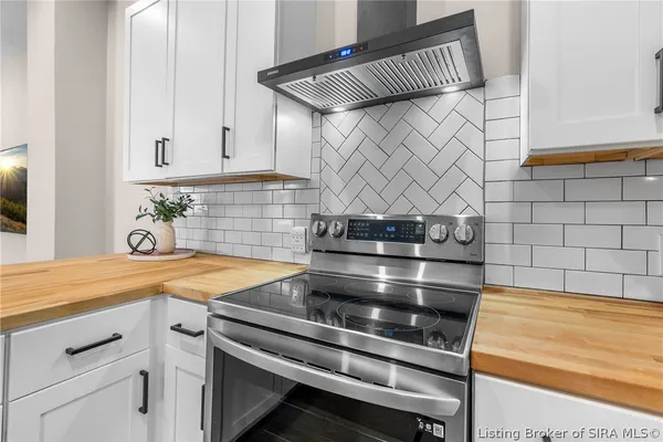 $269,000 | 325 East 14th Street, New Albany, IN 47150