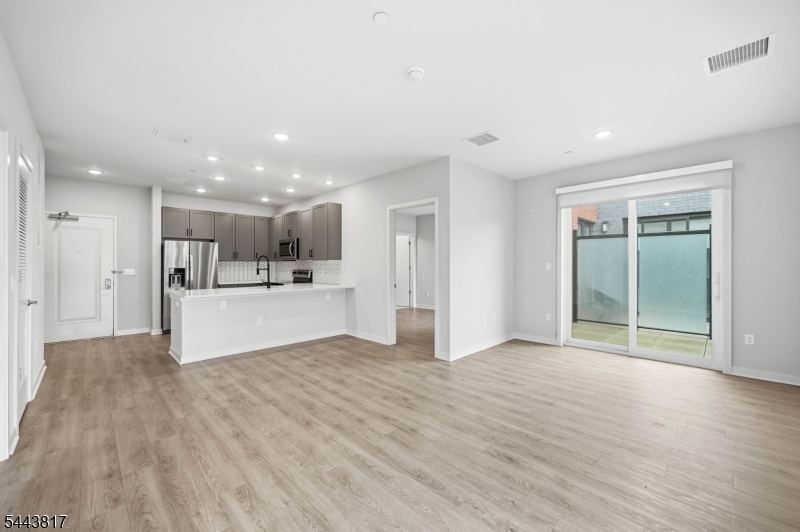 175 Morris Street, Unit 309 Morristown, NJ 07960 - Photo 12 of 23