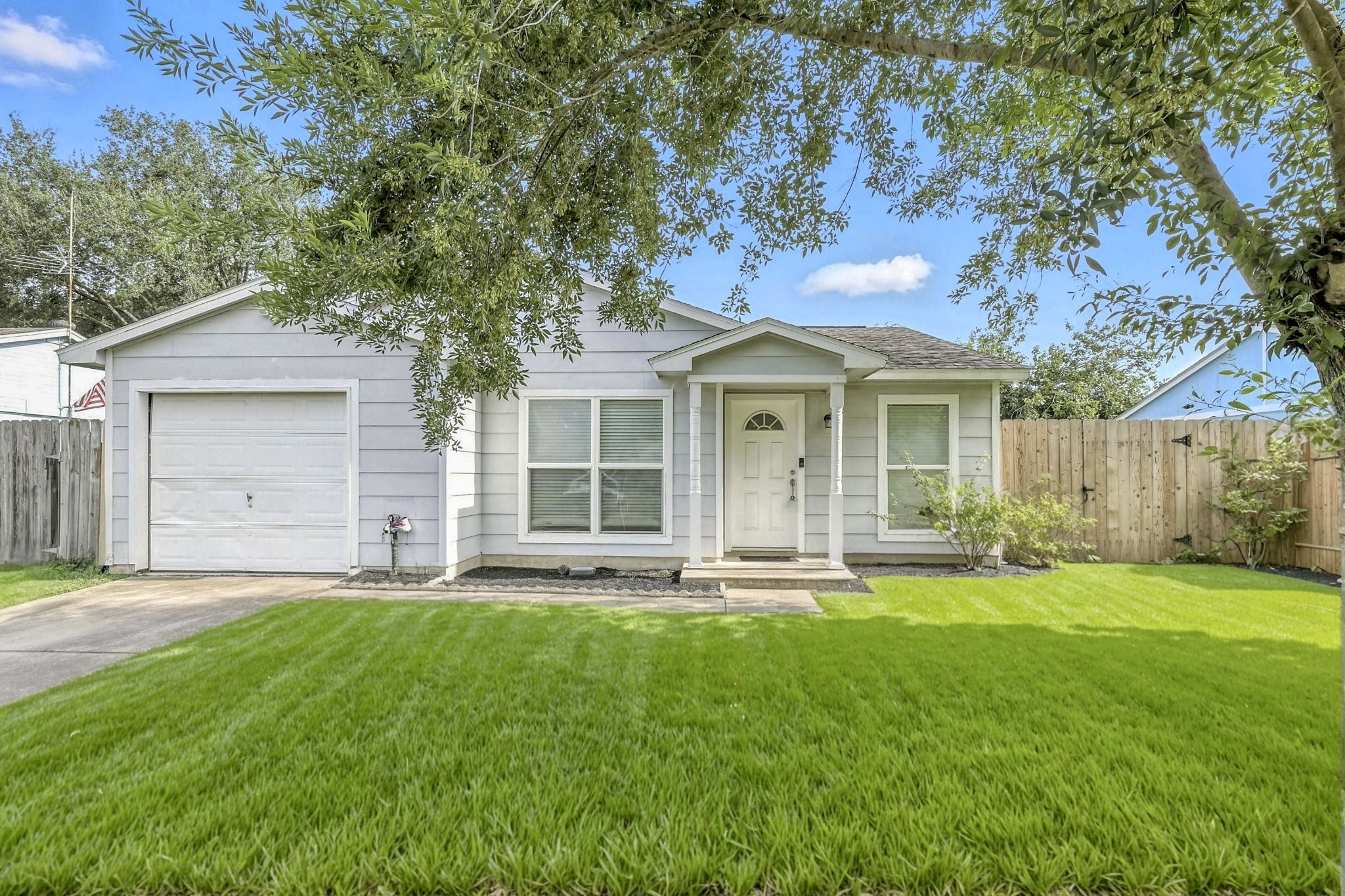 Welcome to 24402 Jumping Jay