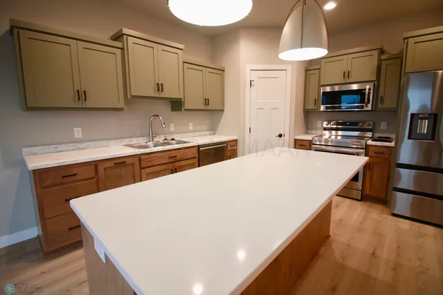 $386,000 | 102 16th Street North, Breckenridge, MN 56520