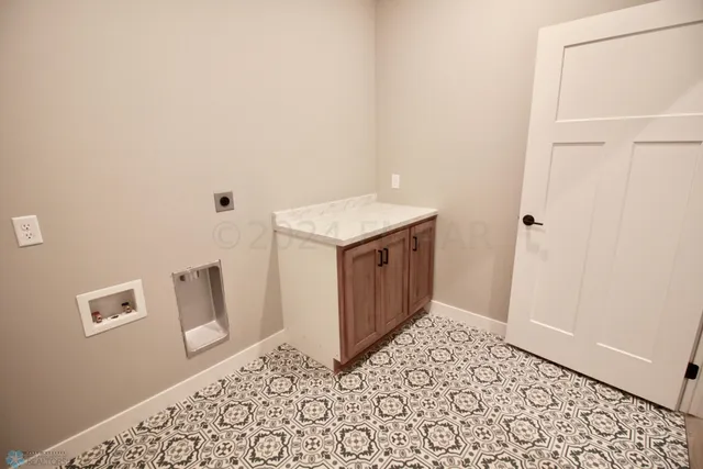 $386,000 | 102 16th Street North, Breckenridge, MN 56520