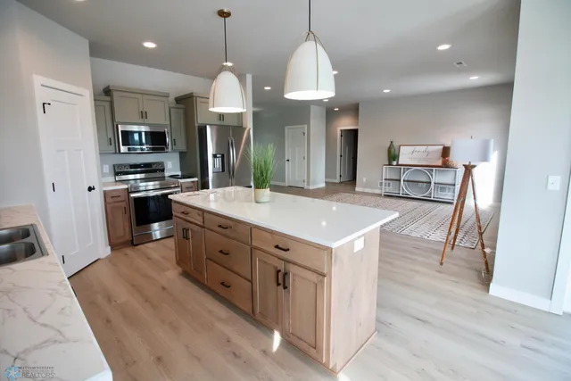 $386,000 | 102 16th Street North, Breckenridge, MN 56520