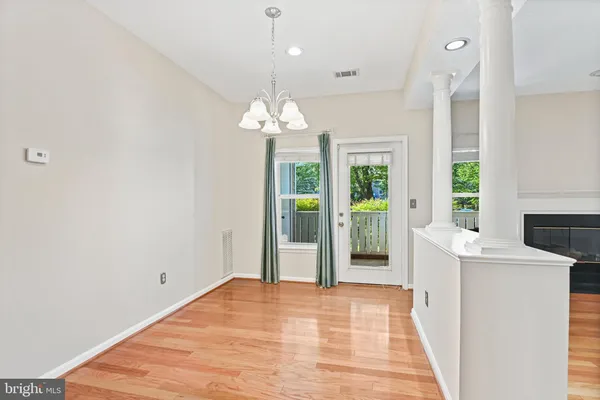 $2,350 | 14300 Rosy Lane, Unit 16, Centreville, VA 20121