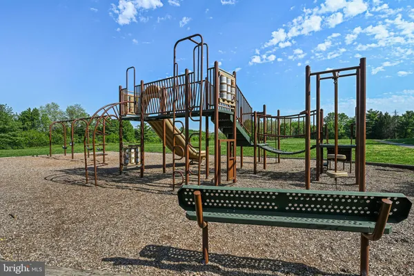 $2,350 | 14300 Rosy Lane, Unit 16, Centreville, VA 20121