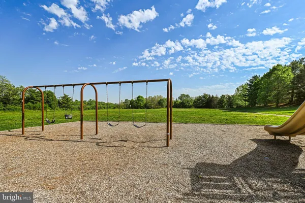 $2,350 | 14300 Rosy Lane, Unit 16, Centreville, VA 20121