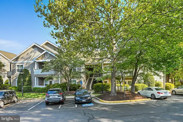 $2,350 | 14300 Rosy Lane, Unit 16, Centreville, VA 20121