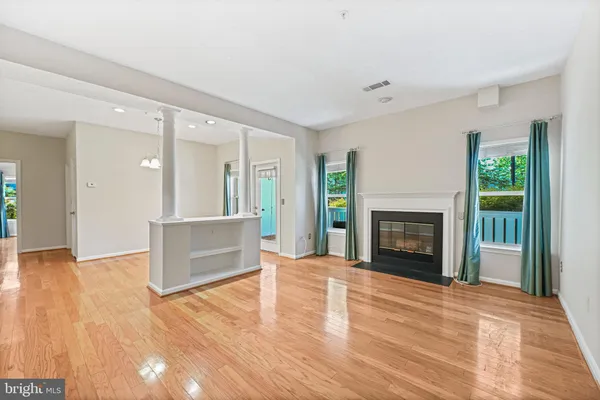 $2,350 | 14300 Rosy Lane, Unit 16, Centreville, VA 20121