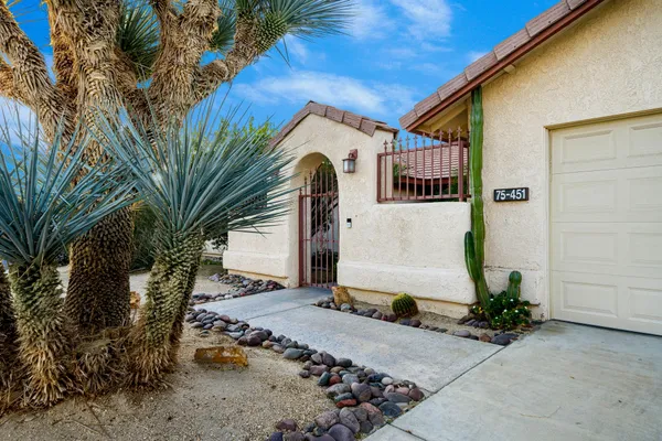 $569,999 | 75451 Santa Fe Trail, Palm Desert, CA 92211