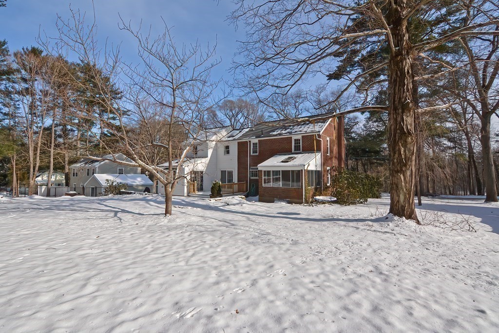85 Moosehill Road Walpole, MA 02032 - Photo 41 of 42 Gallery Image 41