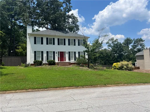 $414,900 | 1725 Spindle Top Court Southwest, Lilburn, GA 30047