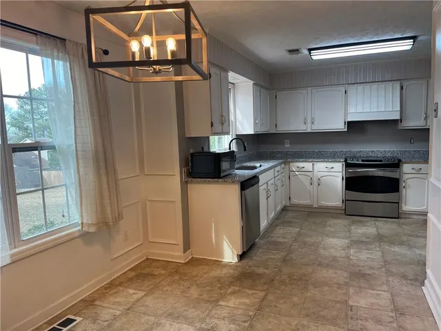 $414,900 | 1725 Spindle Top Court Southwest, Lilburn, GA 30047