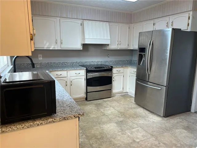 $414,900 | 1725 Spindle Top Court Southwest, Lilburn, GA 30047