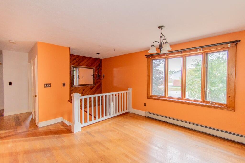 7 Suncrest Avenue Lewiston, ME 04240 - Photo 25 of 42 PWM_0333