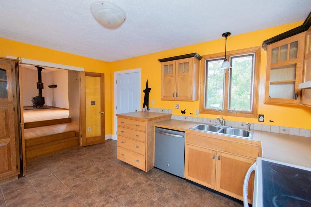 7 Suncrest Avenue Lewiston, ME 04240 - Photo 26 of 42 PWM_0332