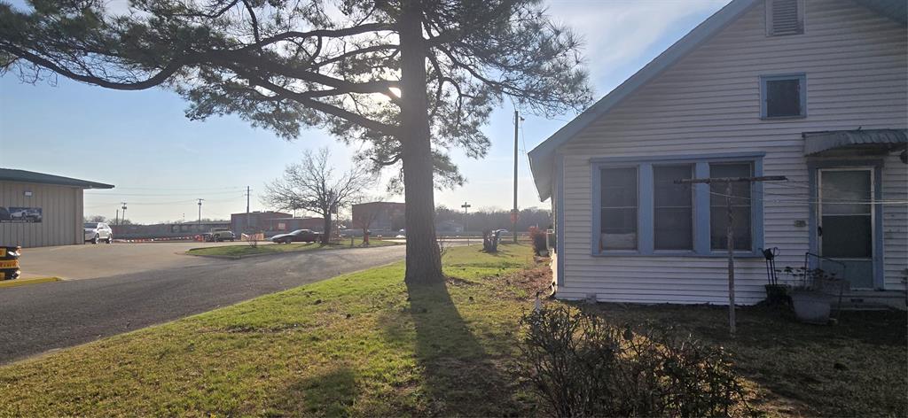 720 McCrary Street Gainesville, TX 76240 - Photo 7 of 7