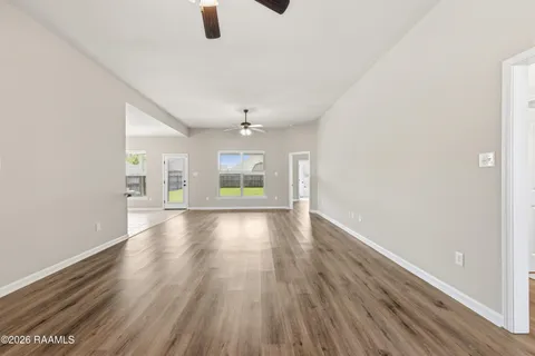$244,900 | 102 St Kenan Street, Youngsville, LA 70592