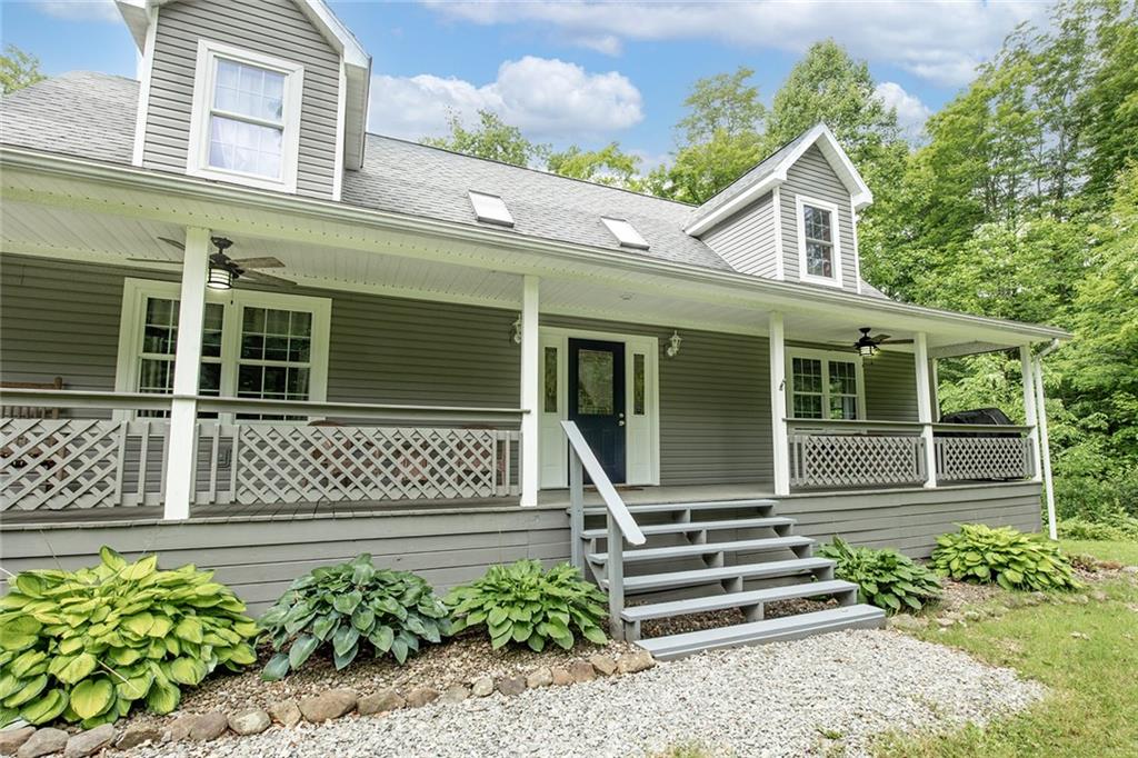 40 Walter Road Grove City, PA 16127 - Photo 2 of 39