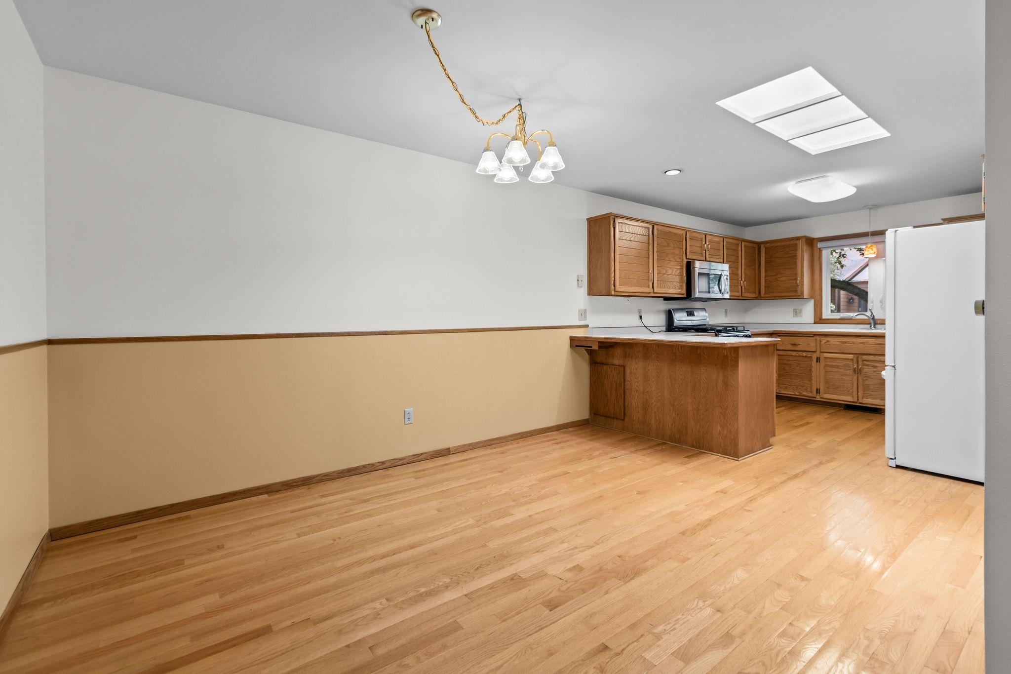 933 East Windfield Place, Unit A Appleton, WI 54911 - Photo 8 of 32