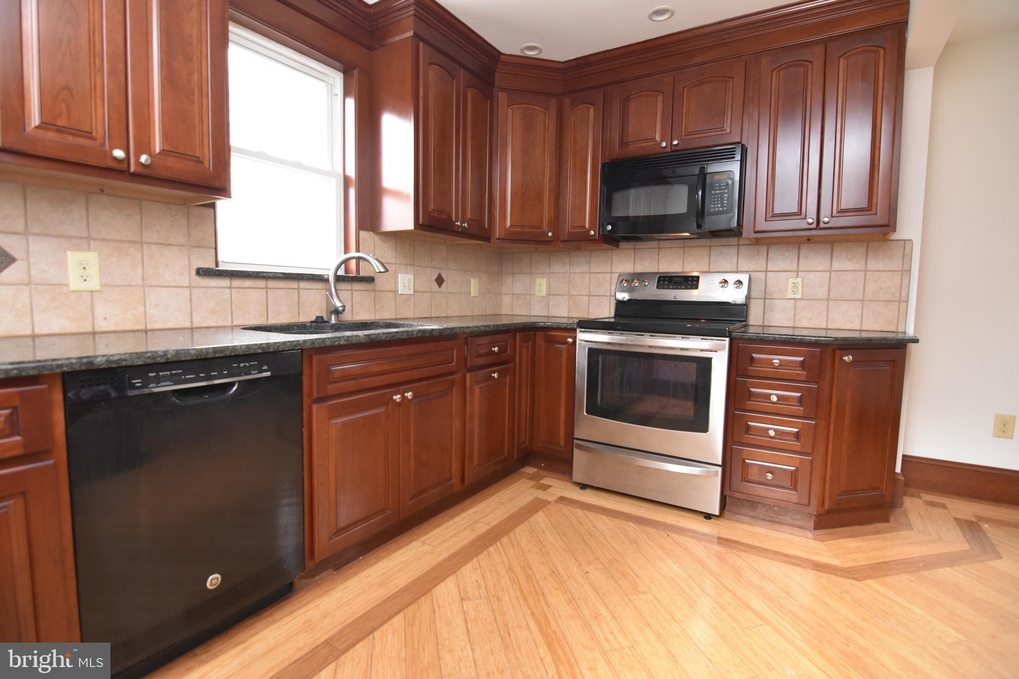 99 Democrat Road Mickleton, NJ 08056 - Photo 3 of 23
