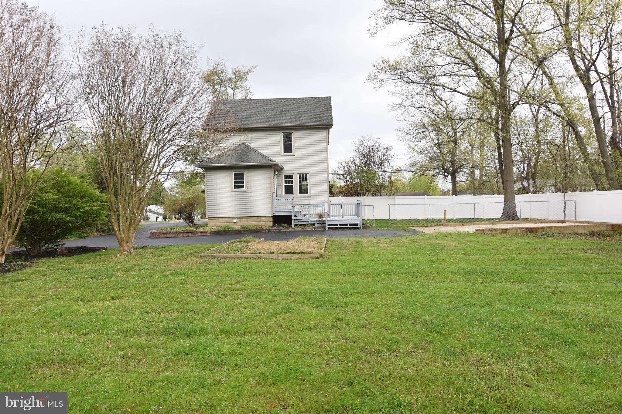 99 Democrat Road Mickleton, NJ 08056 - Photo 7 of 23
